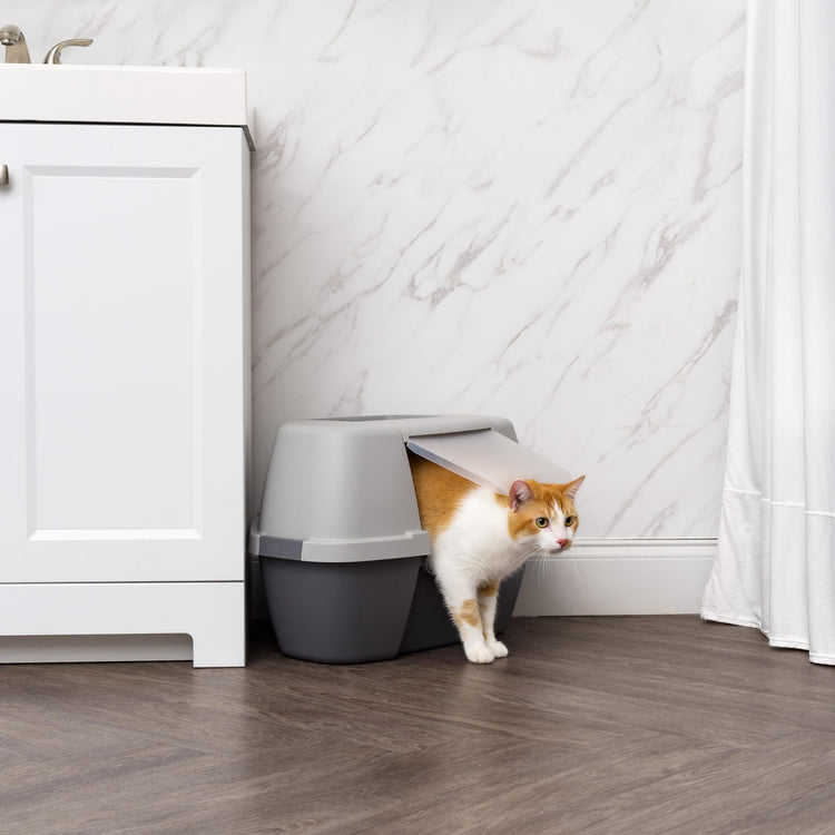 IRIS USA Cat Litter Box Large with Front Door Flap, Covered Enclosed Litter Box Enclosure with Scoop, Handle & Buckles for Portability & Privacy, Hidden Litter Pan, Navy